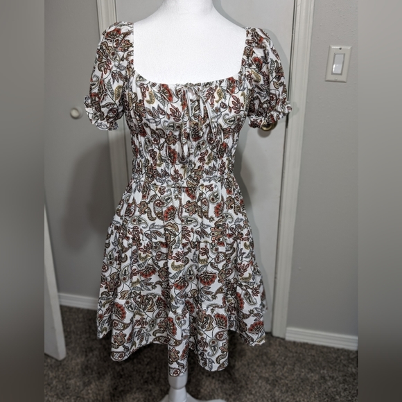 Hesperus Dresses & Skirts - Paisley Floral Fit and Flare Dress Medium